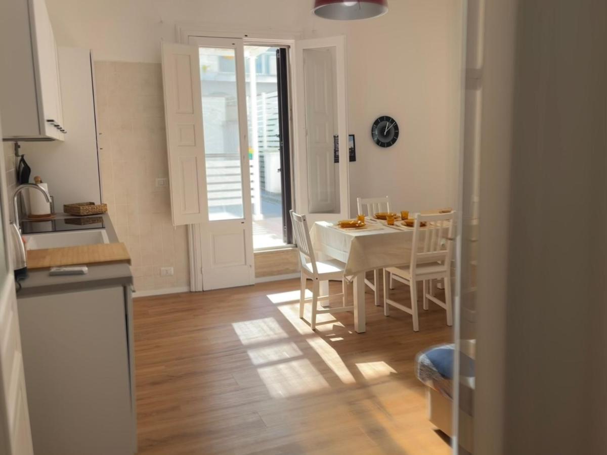 Casa In Centro Con Terrazzo Apartman Bari Kültér fotó
